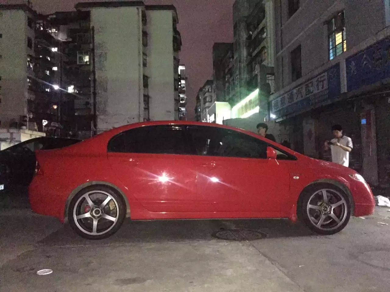 昨晚裝車：思域，裝18寸 鍛造