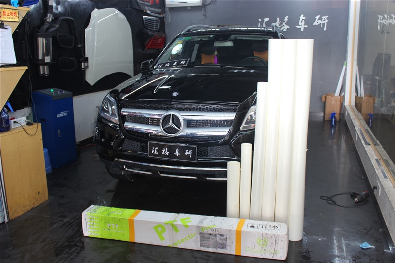 長(zhǎng)沙透明膜 奔馳全車施工美國(guó)PTF-F頂級(jí)漆面保護(hù)膜 漆面透明膜