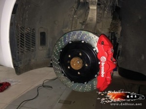 大連改裝寶馬GT5改brembo GT剎車德利車