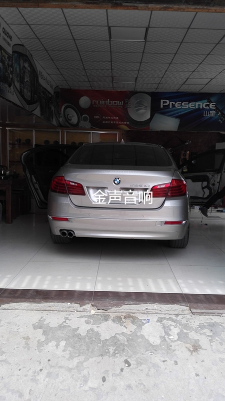 鄭州寶馬5系汽車音響改裝德國彩虹加裝處理器-鄭州金聲汽車音響