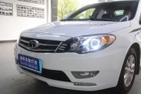 東南V5汽車燈光改裝升級Q5雙光透鏡氙氣大燈——中山清風(fēng)車影燈改