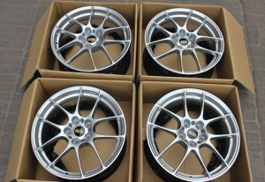BBS RF516上身高R  實(shí)力的象征