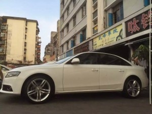 奧迪 A4，裝19寸、S5原裝，效果不錯(cuò)！