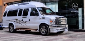 福特E350內(nèi)飾改裝效果