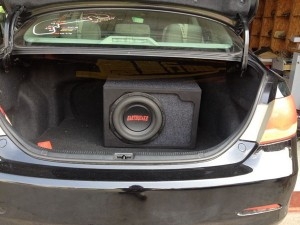 中山億豐行汽車音響改裝&低音在汽車音響系統(tǒng)中的重要作用