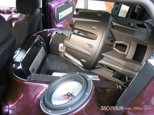 中山億豐行汽車音響改裝&如何匹配汽車音響的功放和揚(yáng)聲器