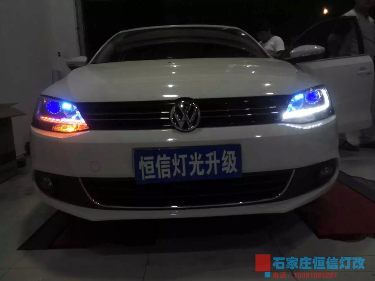 【石家莊恒信改燈專(zhuān)業(yè)燈光升級(jí)】新速騰升級(jí)Q5套餐，流光溢彩日行燈