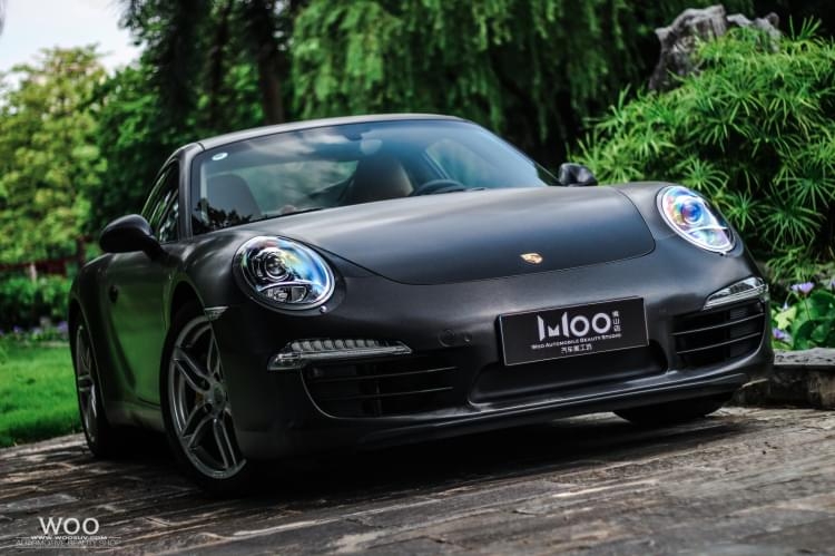保時捷911車身改色貼膜拉絲黑