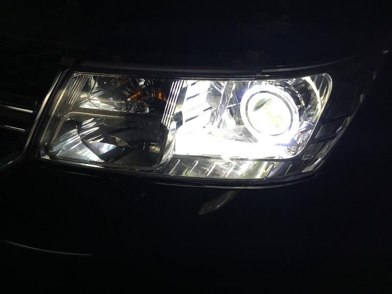 上海道奇酷威車燈升級 車燈改裝小糸Q5透鏡 巖崎氙氣燈 白色天使眼