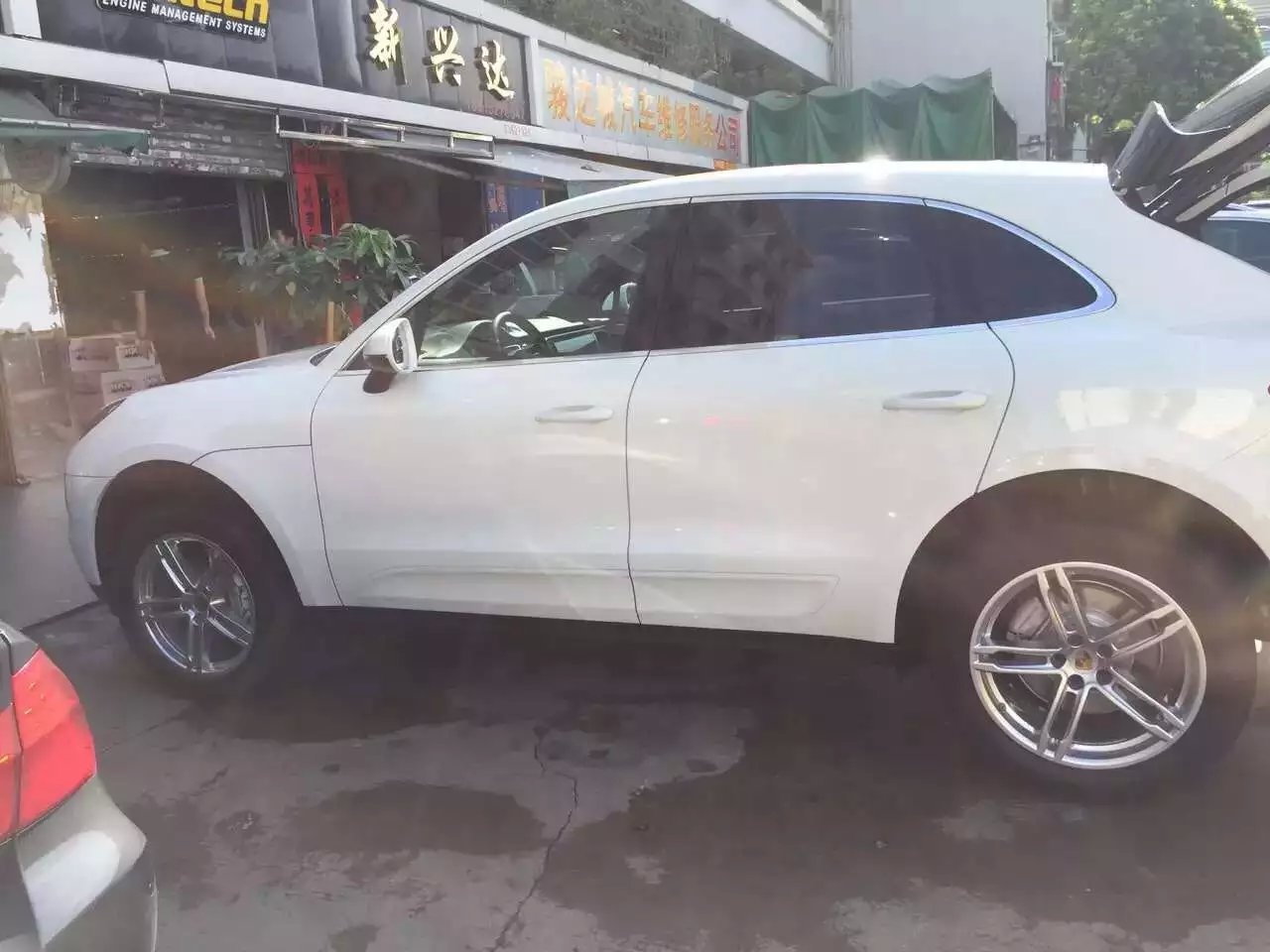 macan、裝原裝 19寸 ，多謝支持！