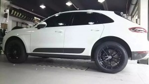 美國鍛造 MSE 19寸，裝 MACAN
