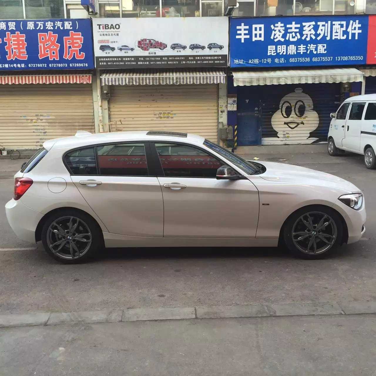 1系 寶馬，裝 原裝18寸 ！