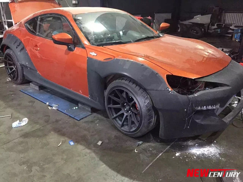豐田86Greddy Rocket bunny二代寬體安裝效果
