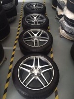奔馳 S550．AMG 19寸，連呔 新車拆下一套