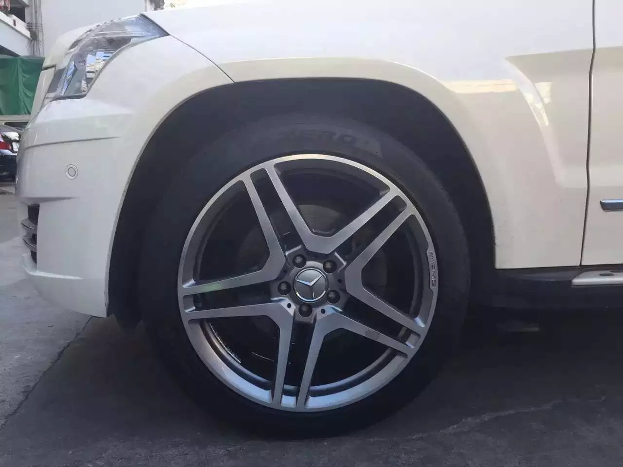 奔馳，裝原裝 AMG 20寸