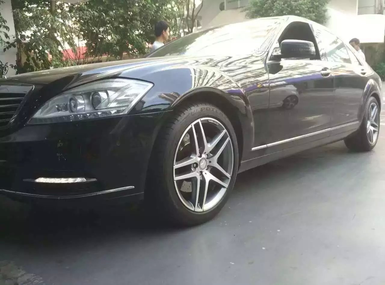 奔馳，裝原裝 AMG 19寸