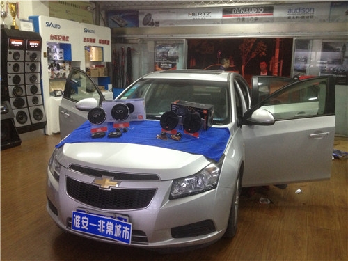 【淮安非常城市汽車音響改裝】-淮安漣水科魯茲改裝汽車音響+四門加強版隔音，愛音響無極限！