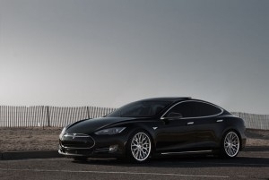 承受930牛·米——特斯拉MODEL S P85D改裝20寸TSW AMAROO輪轂