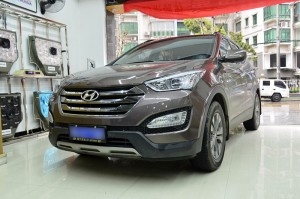 武漢松杉汽車音響改裝現(xiàn)代圣達(dá)菲升級(jí)意大利赫茲汽車音響