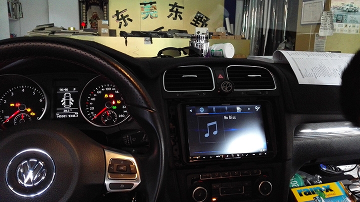 東野高端個(gè)性定制——追求完美的車生活|來自臺(tái)灣的高爾夫GTI加裝阿爾派X008EU通用型影音導(dǎo)航