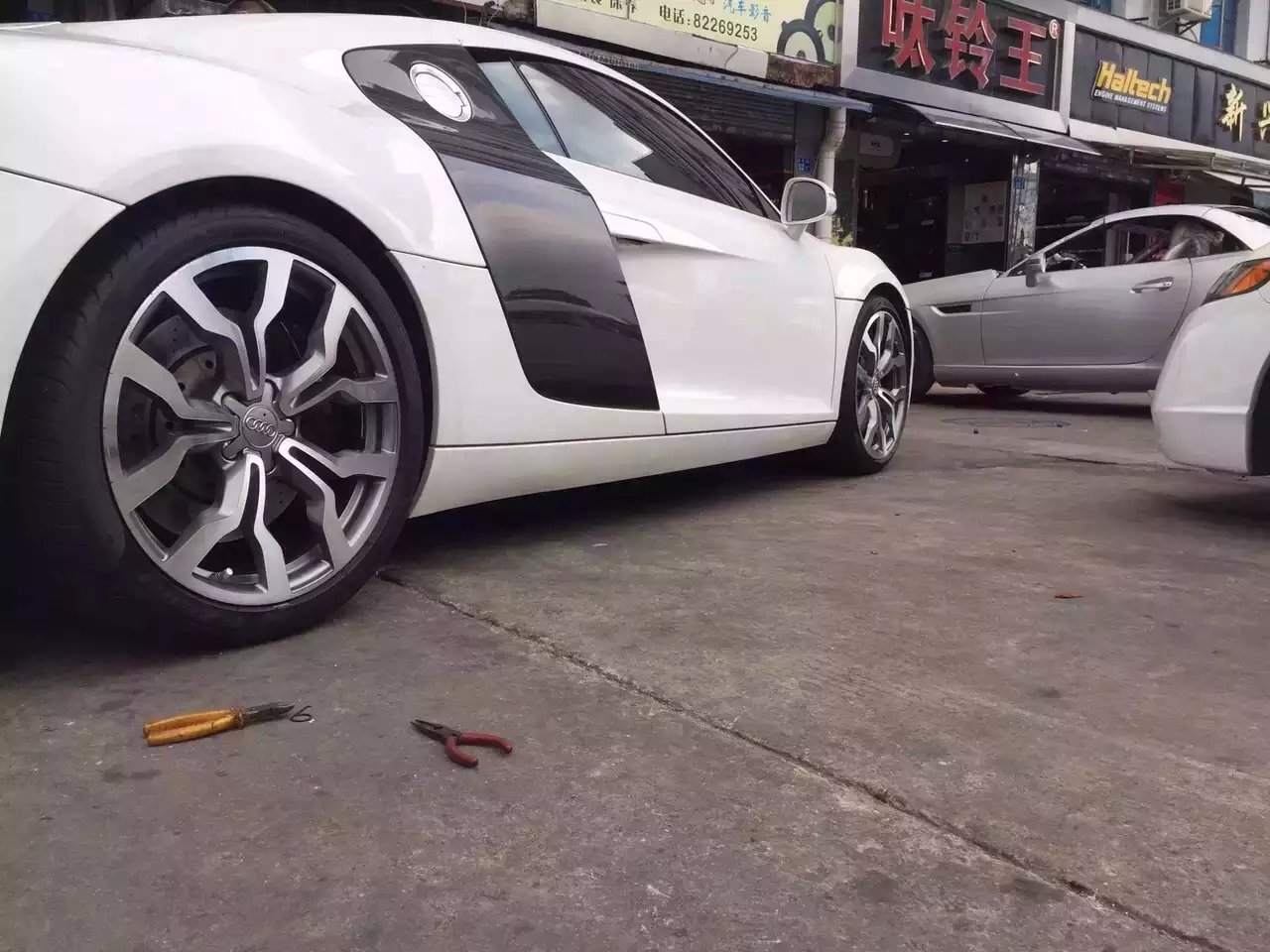 R8 原裝 ，裝車完工！