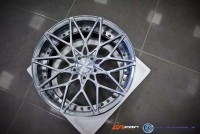 Facewheels 獨特上下兩片鍛造輪圈