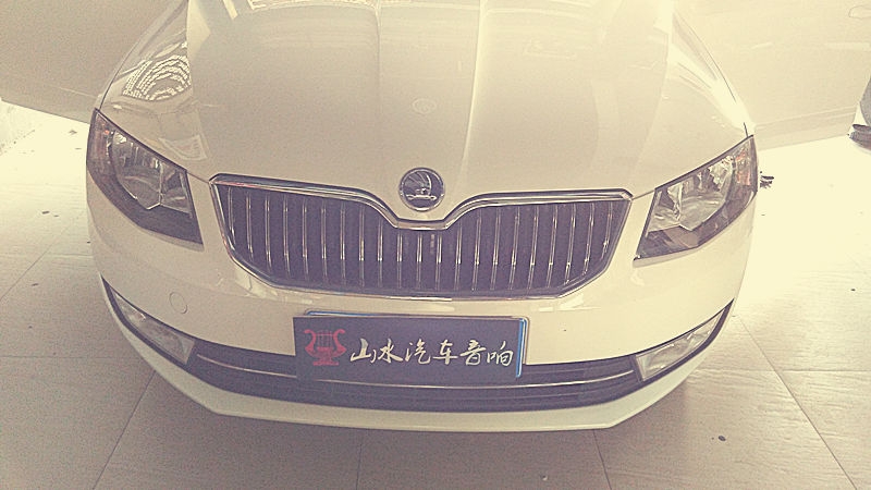 【泉州山水汽車影音】斯柯達(dá)明銳音響改裝