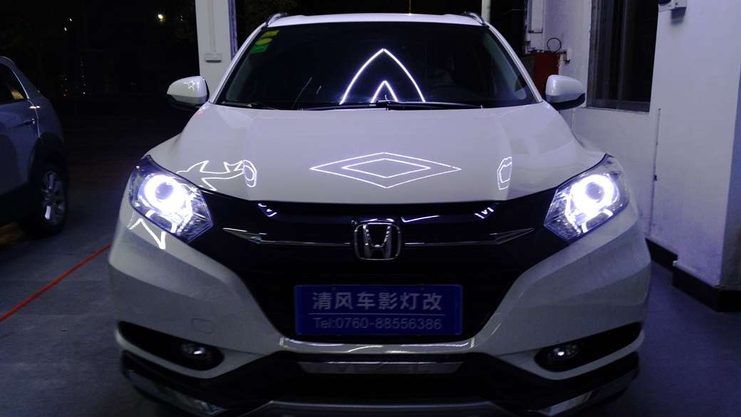 中山本田繽智車燈升級(jí) Q5雙光透鏡氙氣大燈+寶馬光導(dǎo)天使眼——中山清風(fēng)車影燈改