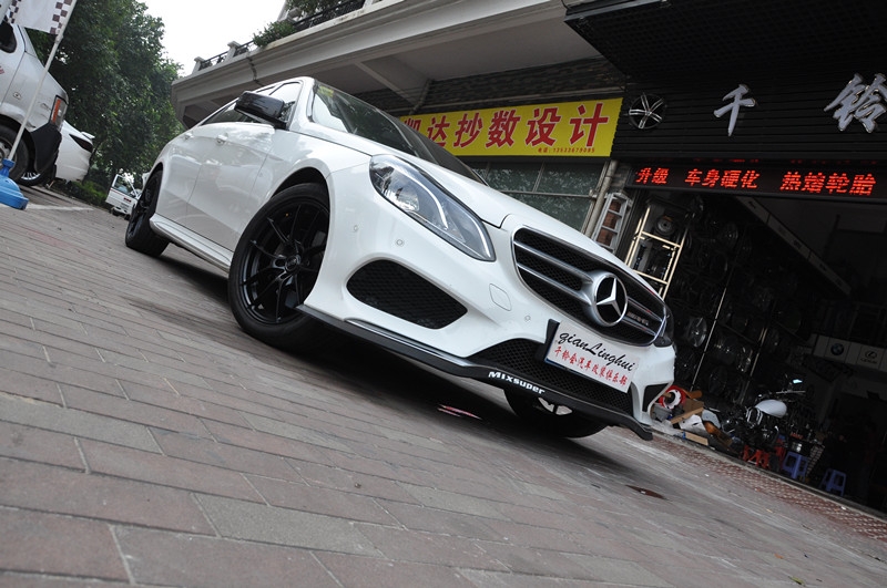 奔馳E200