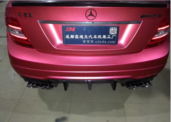 成都兩臺奔馳C63 AMG改裝全段IPE排氣施工案例