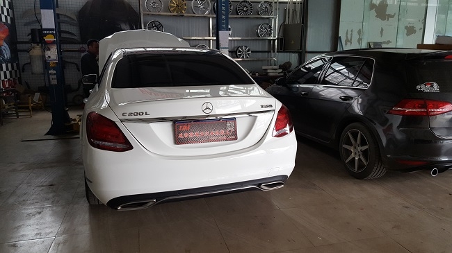 成都鑫迪克汽車改裝W205奔馳C200 2.0T升級ECU