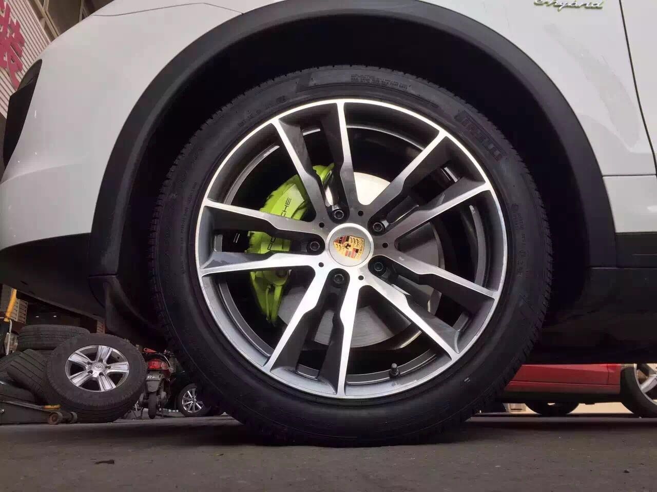 保時捷卡宴 升級295 40R20米其林 20寸鍛造輪轂