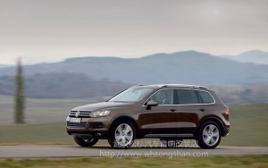 【武漢松杉汽車音響改裝店】大眾途銳升級(jí)汽車四門隔音打造銅皮鐵骨