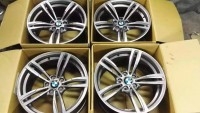 寶馬 原裝 M4．19寸 95新一套，鍛造