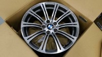 寶馬 原裝 E92 M3．19寸