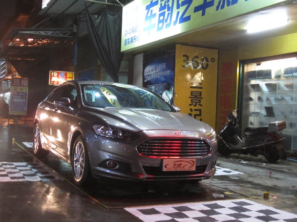 汕頭汽音響潮南車韻新蒙迪歐安裝億車安360度記錄儀和卡仕達dvd