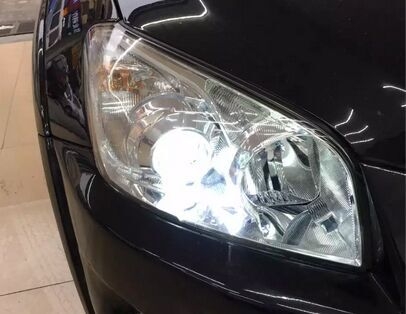 本田rv4燈光升級(jí)q5透鏡    深圳光速車改改燈