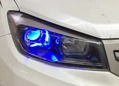 長安燈光升級(jí)q5雙光透鏡    深圳光速車改改燈