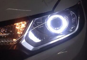 新飛度汽車大燈加裝q5雙光透鏡    深圳光速車改改燈