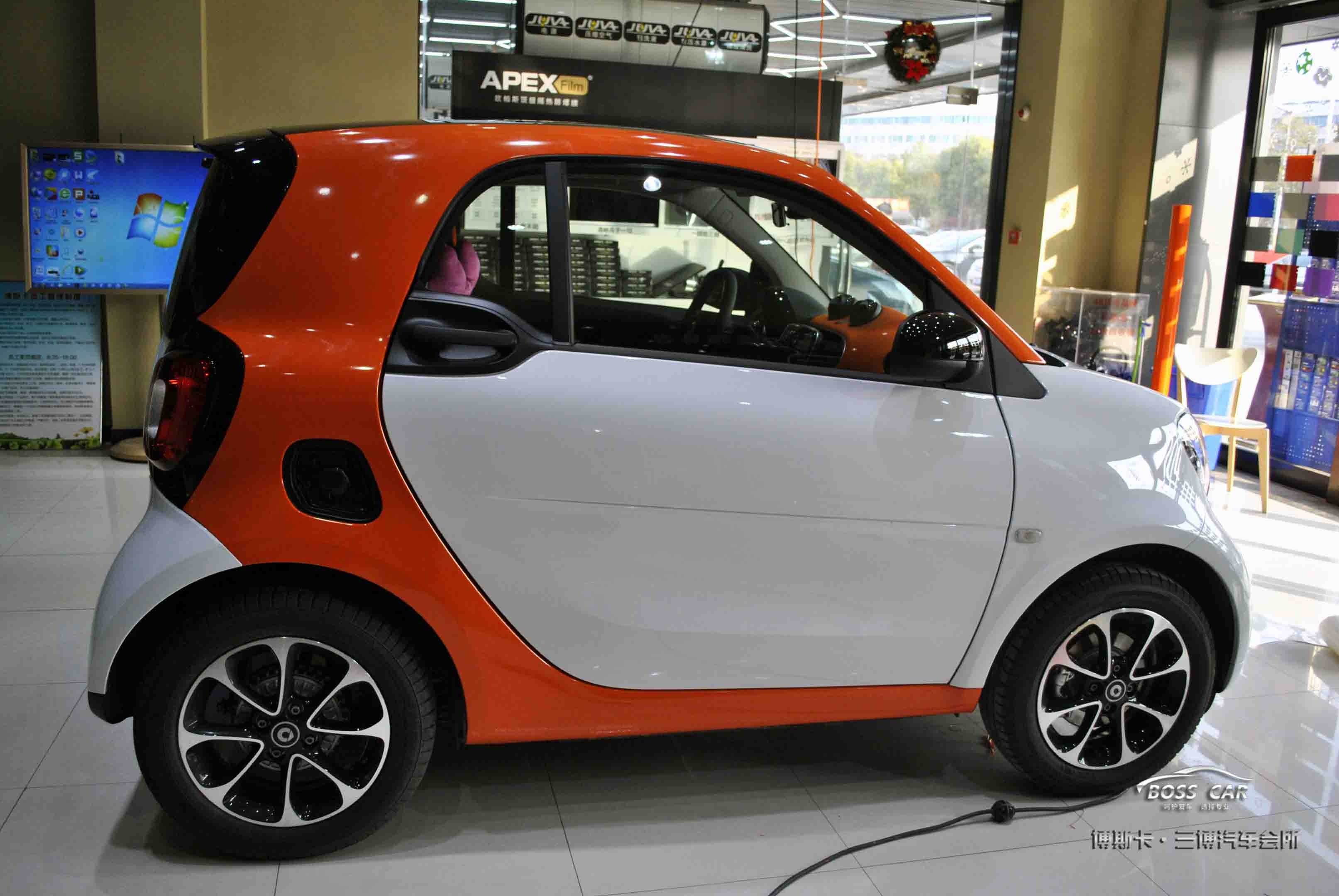 博斯卡案例分享：奔馳smart貼亮光橙