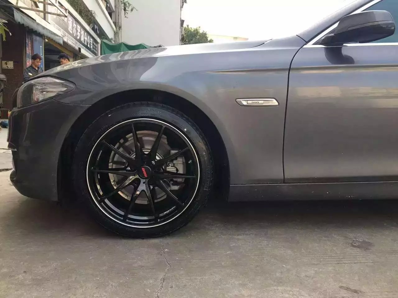 寶馬，裝 全新 RAYS G25 完工