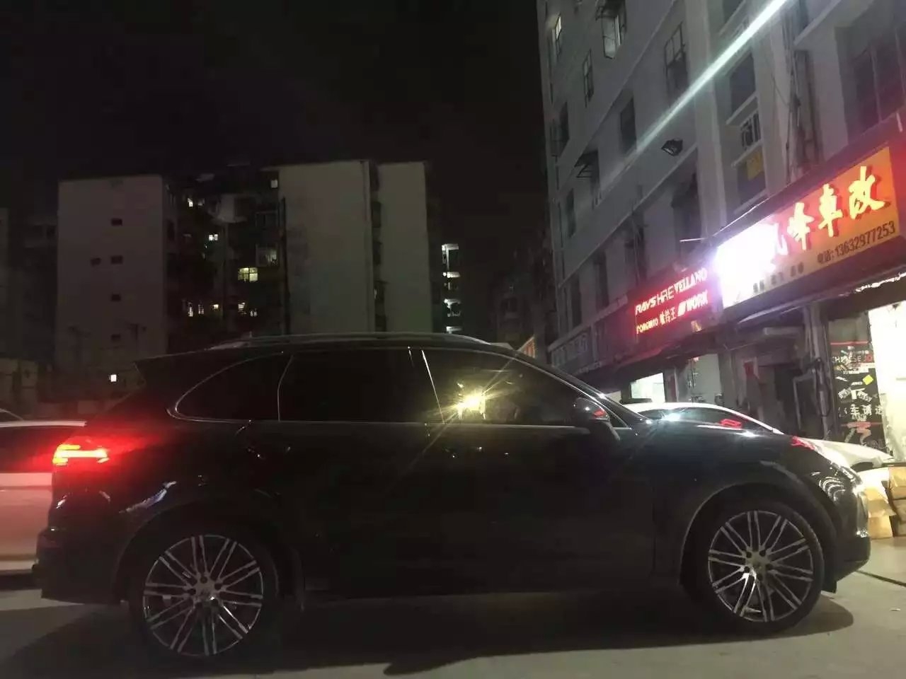 卡宴 ，裝21寸 厡裝 鏡面鍛造！