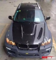BMW寶馬X6改裝哈曼方嘴中出大包圍E71改裝前杠碳纖維機(jī)蓋
