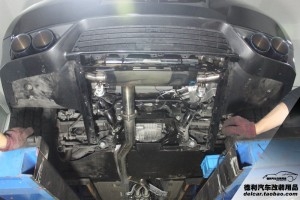 日產(chǎn)尼桑GTR35 改裝 KSG排氣 HKS泄壓閥