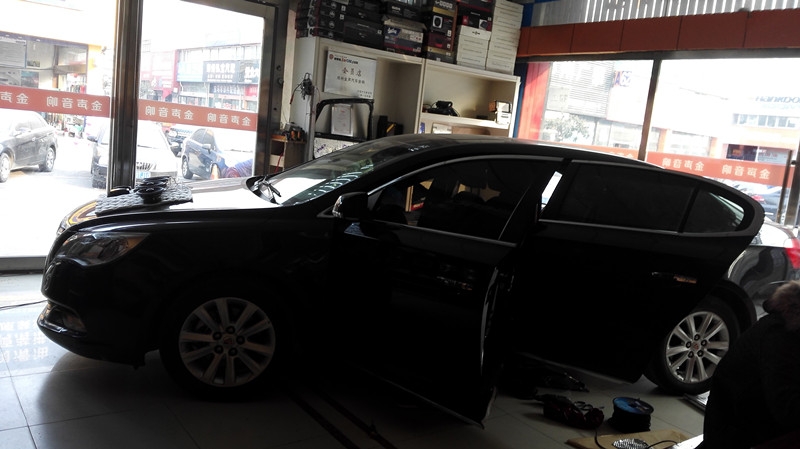 鄭州榮威950汽車音響改裝德國彩虹幻想系列-鄭州金聲音響改
