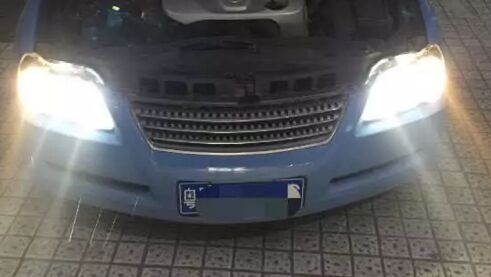 每日改燈案例：老銳志車燈改裝德國(guó)海拉5雙光透鏡   深圳光速車改改燈