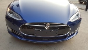 成都鑫迪克汽車改裝特斯拉D90剎車卡鉗改色案例