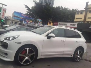卡宴，裝22寸 HRE 完工！
