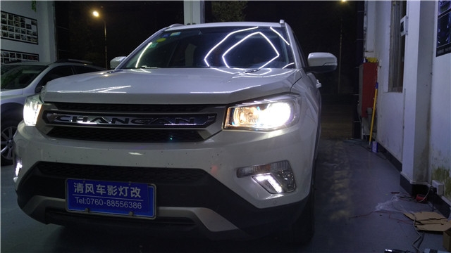 長(zhǎng)安CS75車(chē)燈升級(jí)原裝海拉5+飛利浦XV+飛利浦安定器  中山清風(fēng)車(chē)影燈改