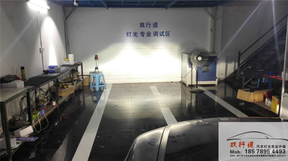進(jìn)口大眾輝騰大燈不夠亮怎么辦，雙行道車燈專業(yè)升級(jí)